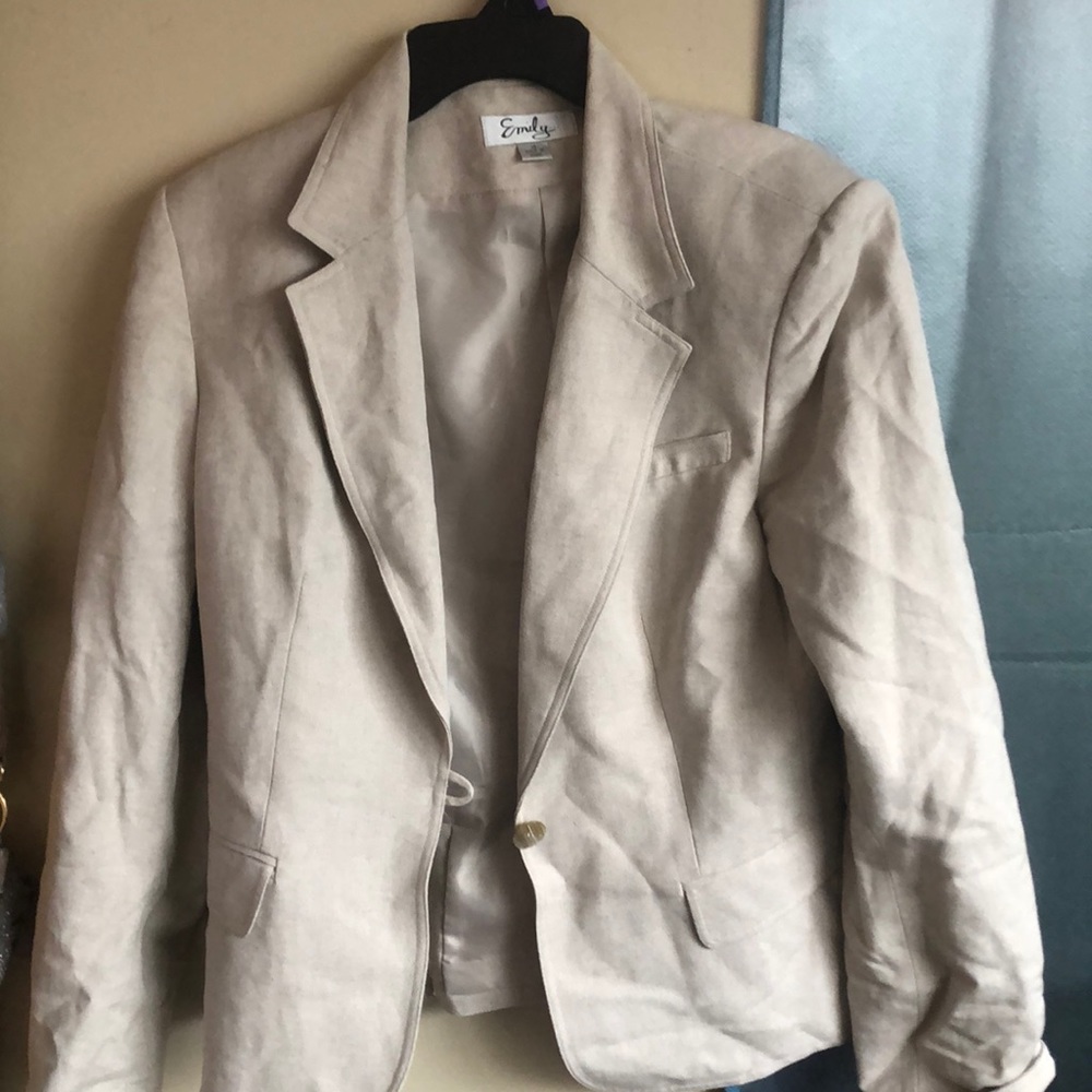 Emily cream blazer size 14